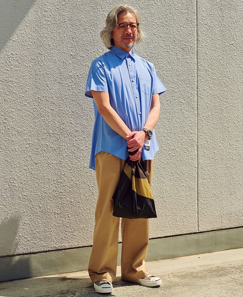 やっぱり“青シャツ”は大人の味方だ！清潔感を添えつつ、ゆったりサイズで体型もカバー - 11枚目の画像