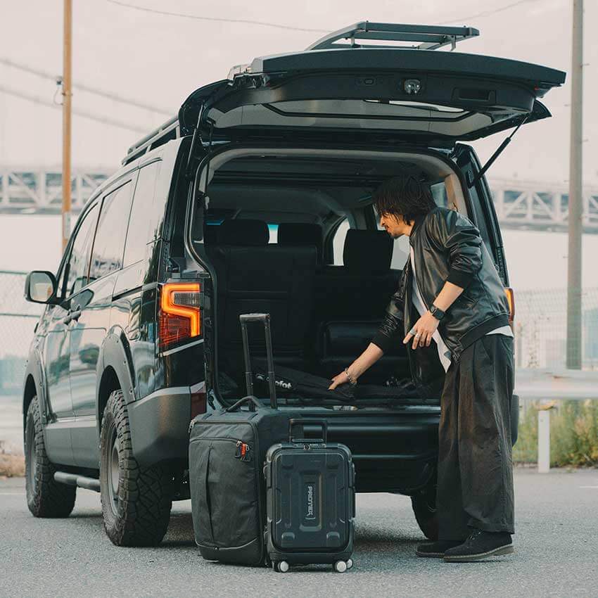 ZARA ザラ ハード スーツケース トラベルケースブラック 入手困難