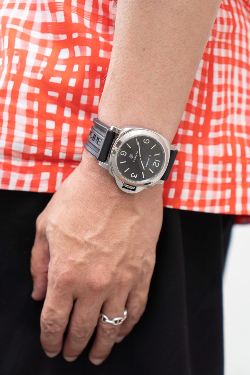 洒落者たちは今、「赤」を選ぶ！派手色カラーを上手く着こなす秘訣をスナップで検証 - 11枚目の画像