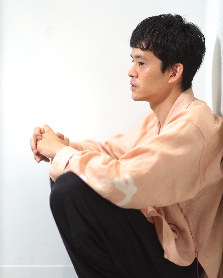 「基本、取材も私服で臨んでいます」池松壮亮が貫く“普段の自分のままの、嘘のない姿” - 3枚目の画像