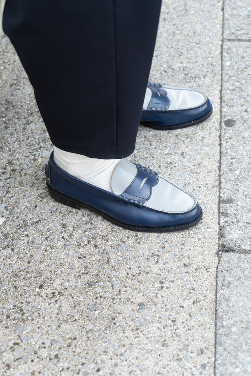 シュプ好き、ノア好きの足元は“ローファー”！ストリートマインドを持つ大人が参考にしたい洒落者3名 - 3枚目の画像