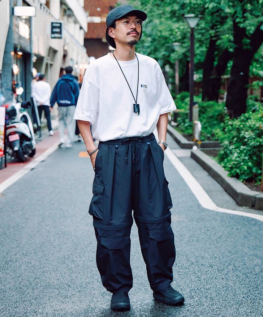 Tシャツ、パンツ＝フィッシュ ローカル　キャップ＝不明