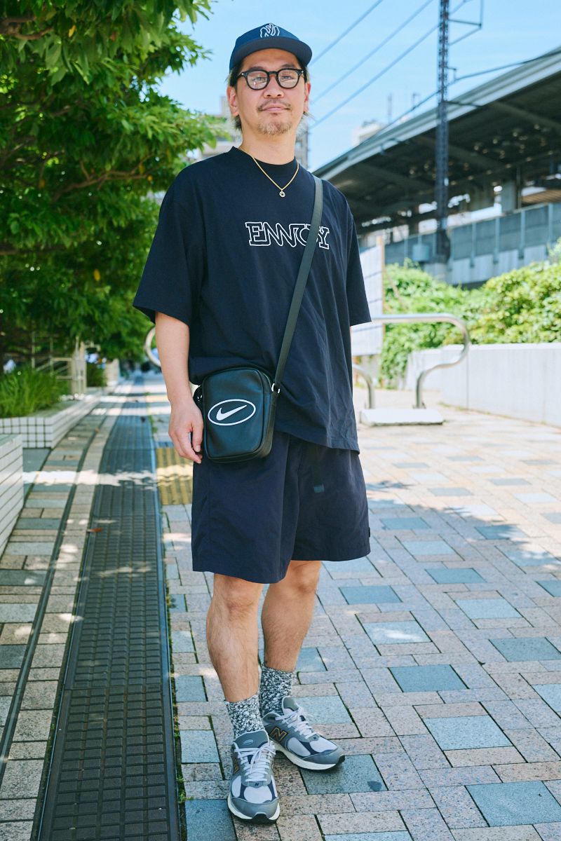 Tシャツ、パンツ＝ともにエンノイ