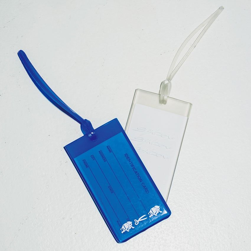 ラゲッジタグ各2750円／デンハム × サンゾウ トーキョー（デンハム・ジャパン　03-3496-1086）