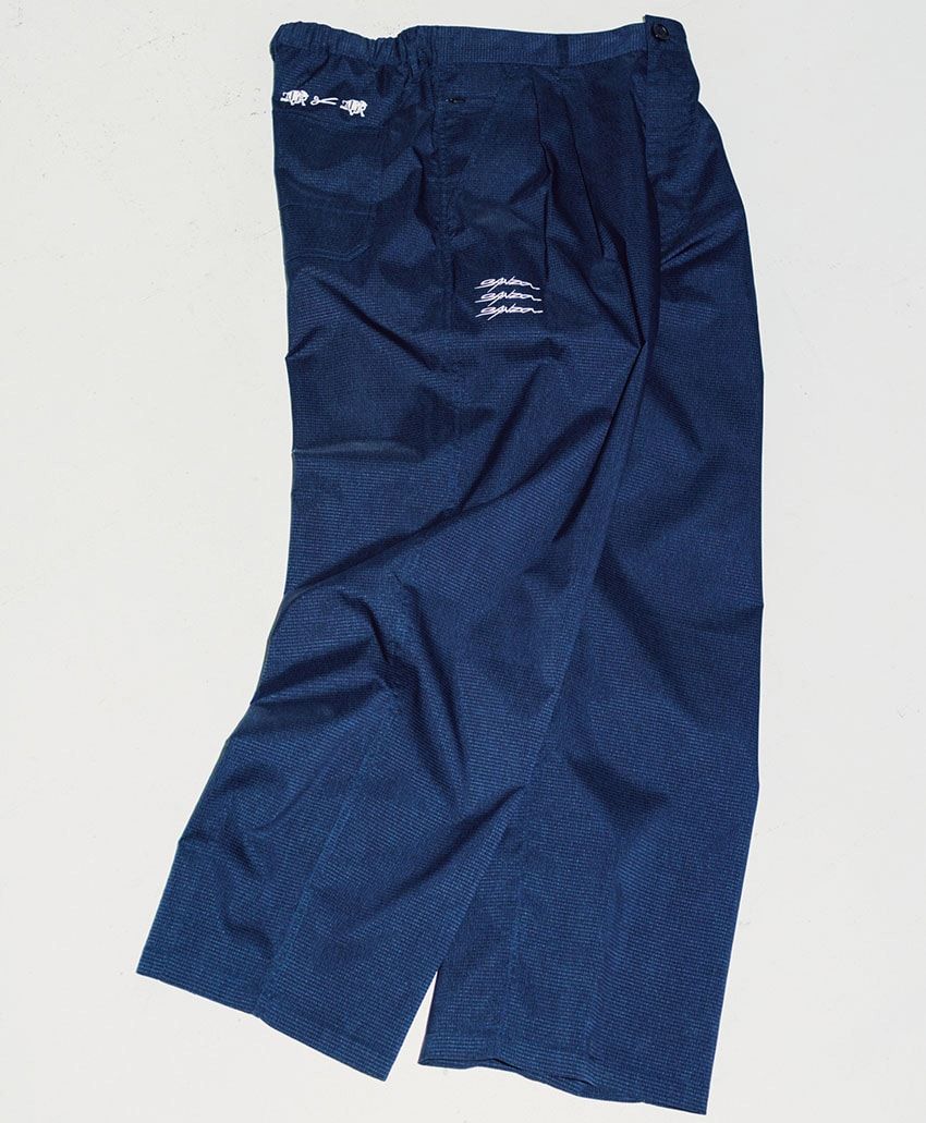 パンツ4万8400円／デンハム × サンゾウ トーキョー（デンハム・ジャパン　03-3496-1086）