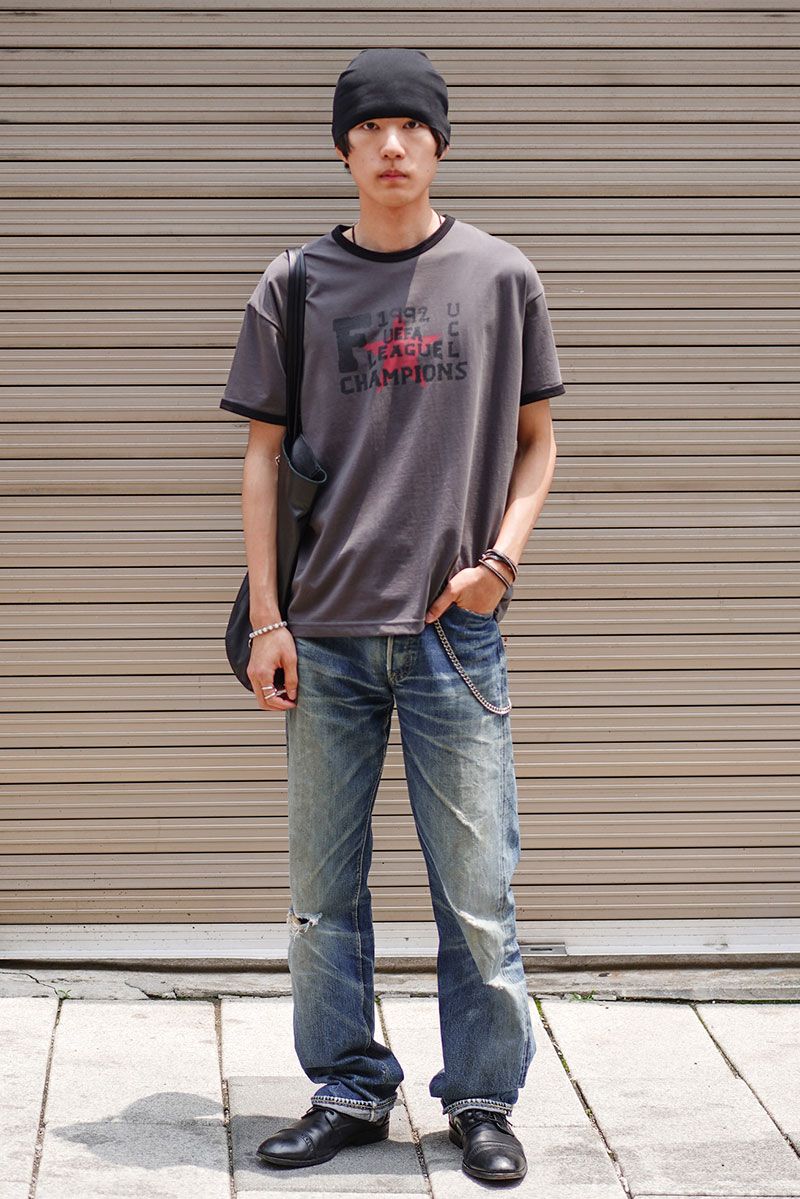 Tシャツ＝カジュアル