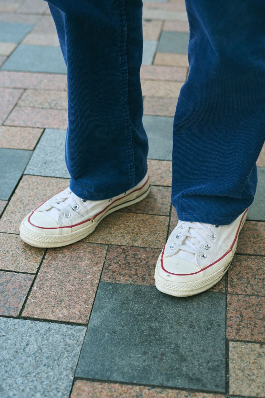 【40代】大人たちの最旬“コンバースナップ”3選！中目黒〜青山で見つけた3名の洒落者たち - 7枚目の画像