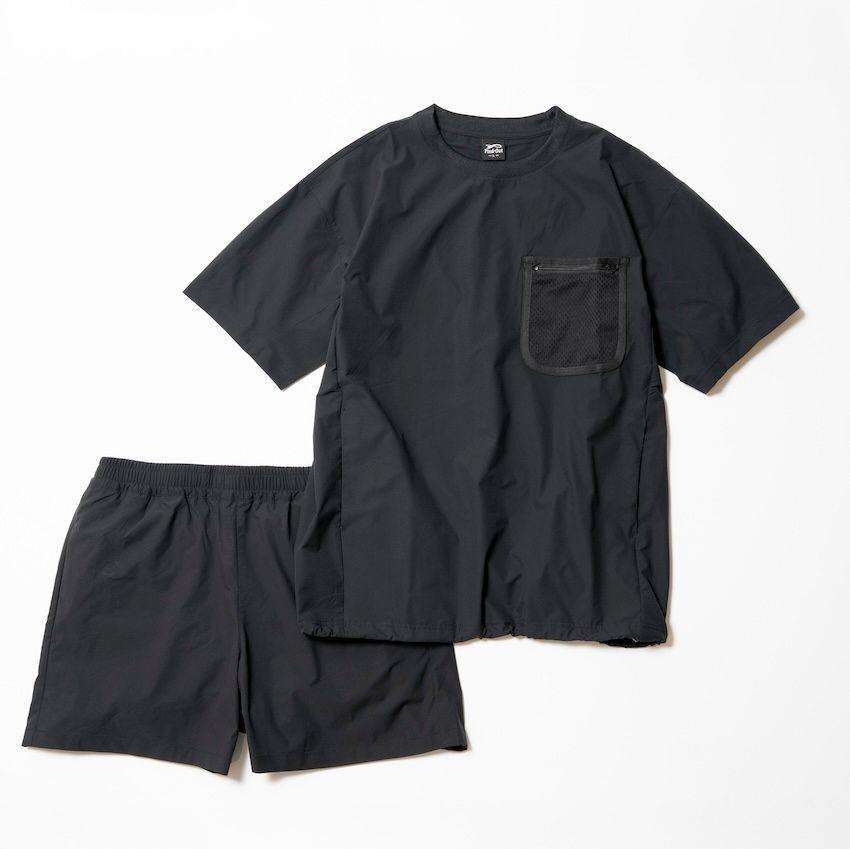 パンツ 1500円、Tシャツ 1500円／ともにワークマン　workman.co.jp