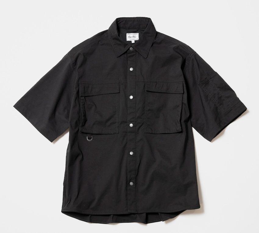 シャツ 1900円／ワークマン　workman.co.jp 