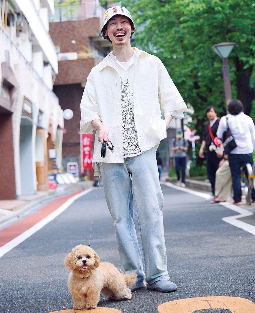 デニム＝アンセルム　シャツ＝ノノット