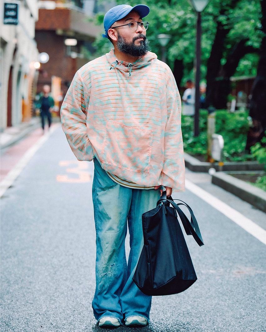 パーカ＝ギーク アウト ストア　カットソー＝アンユーズド　デニム＝クーキーズー