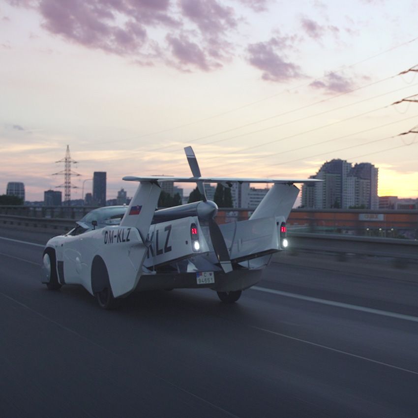 ホントに“空飛ぶ車”は1億円超えで来年発売！大阪万博で話題の「エアカー」は街も空も自由自在 - 4枚目の画像