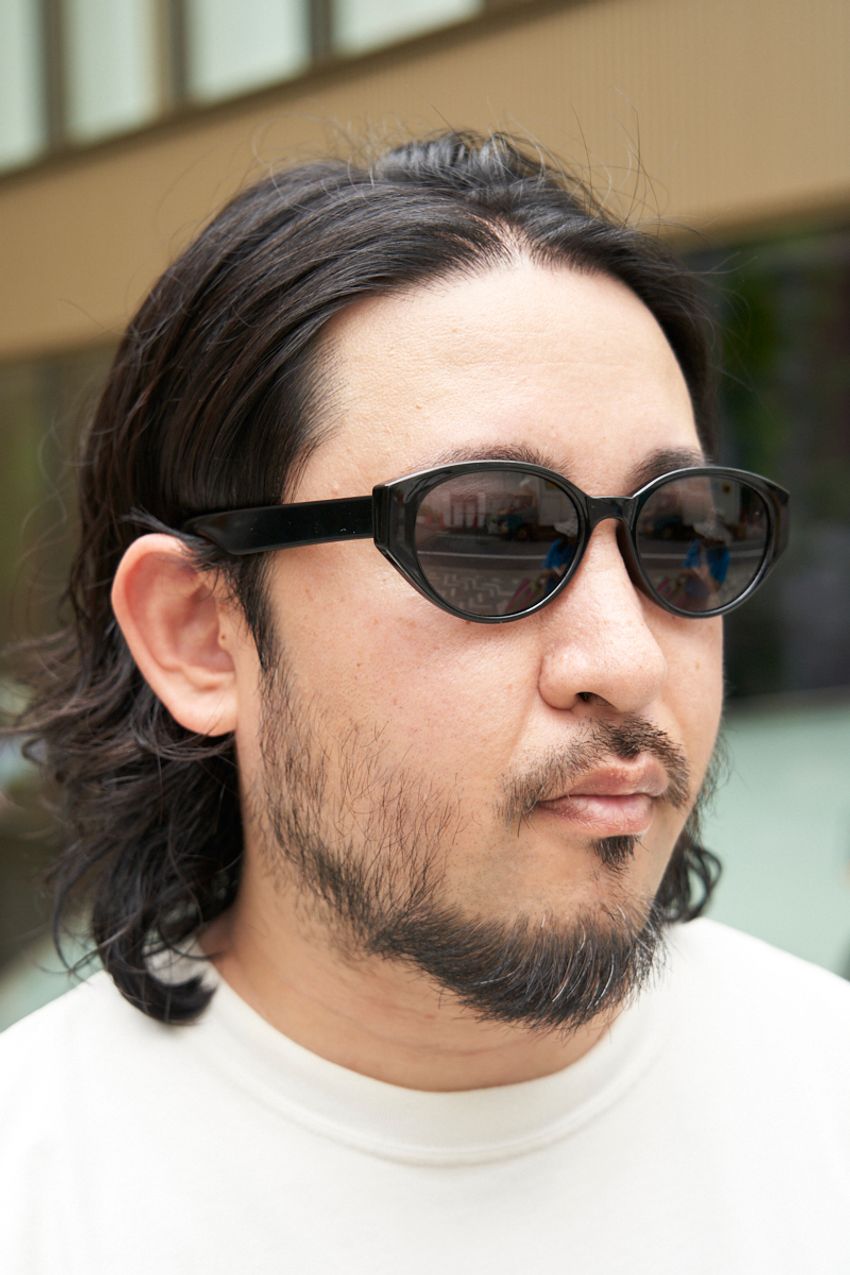 ユニクロのサングラスが30代男性に大人気!? その使い勝手の良さを3名のスナップで検証！ - 3枚目の画像