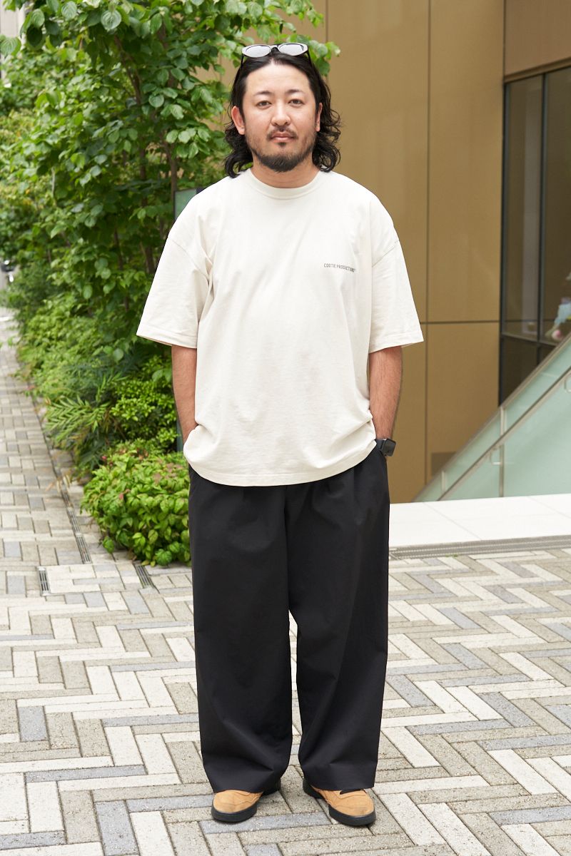 Tシャツ＝クーティープロダクションズ