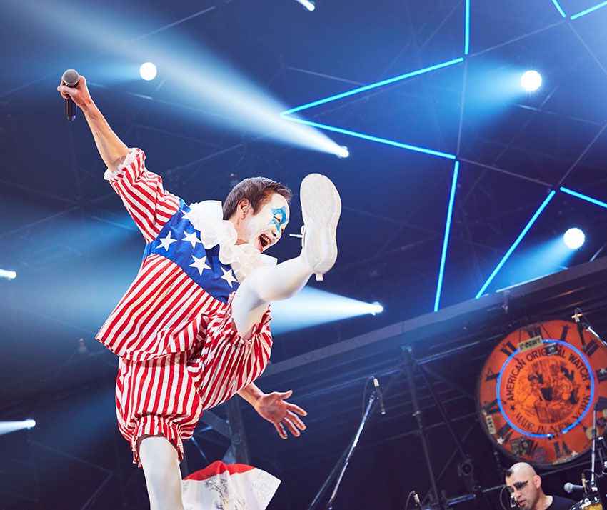 ブルーハーツと対バン、史上“最遅”で武道館ライブ。還暦ニューロティカ・あっちゃんのハッピーな人生 - 11枚目の画像