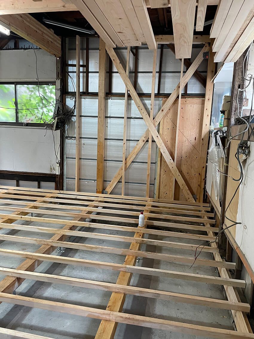 キッチン・ダイニングの基礎工事。