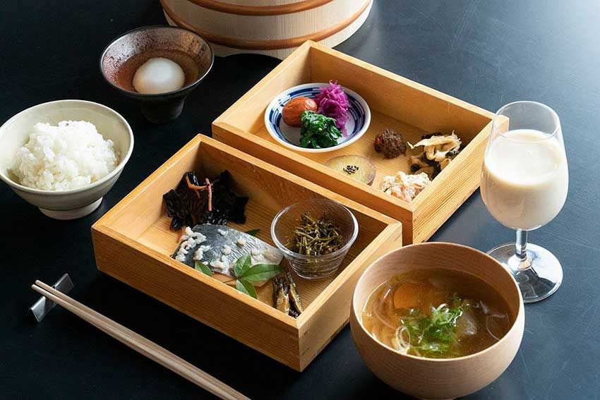 海士町産の食材を存分に楽しむことができる朝食（写真：Entô）