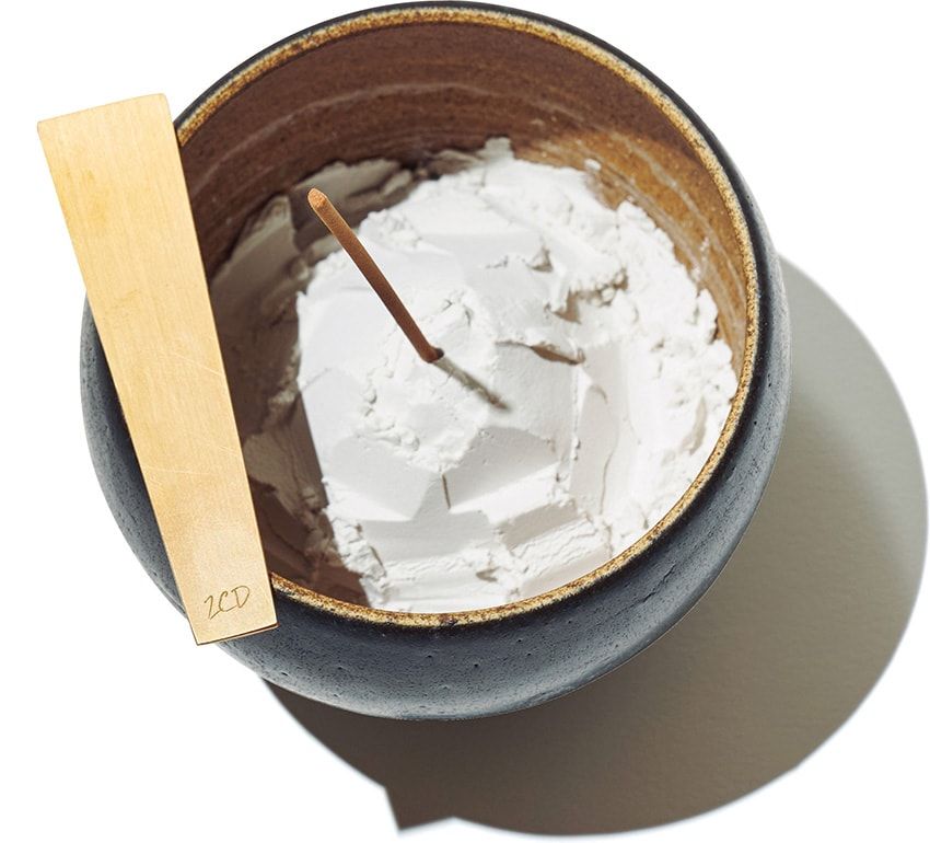 「2CD」のお香。朝起きたら焚く、フィジー白檀のお香セット。すっきりとした香りで心が落ち着く。