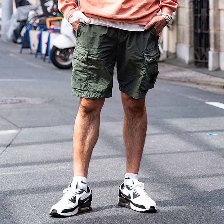 夏になぜ「ストーンアイランド」が使えるのか？ その理由を知る3人をパパラッチ - 1枚目の画像