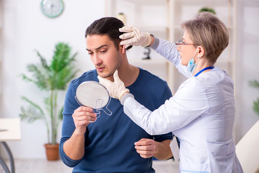 “ほくろ”は加齢で肥大化する！放置して大丈夫？医学博士に聞く「除去手術」のメリット - 4枚目の画像