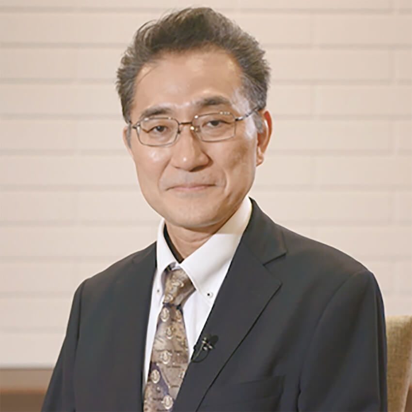 黒尾 誠先生●自治医科大学 分子病態治療研究センターミネラル代謝研究部 客員教授。1985年に東京大学医学部医学科卒業。東京大学第三内科で循環器グループに所属。1991年に学位取得後、高血圧モデルマウスの開発を目指し、国立精神神経センターでマウスの遺伝子操作の実験中に偶然、老化が加速する突然変異マウスを発見し、老化抑制遺伝子Klothoを同定した。1998年にテキサス大学サウスウェスタンメディカルセンター病理学の助教授として渡米（テキサス州ダラス）。2006年に准教授、2012年に教授。2013年に日本へ帰国し、現職。この間、一貫して「Klotho欠損マウスはなぜ早く老いるのか」という疑問に答えるために研究を続けている。『名医が教える　腎機能を自分で高める本』など著書多数