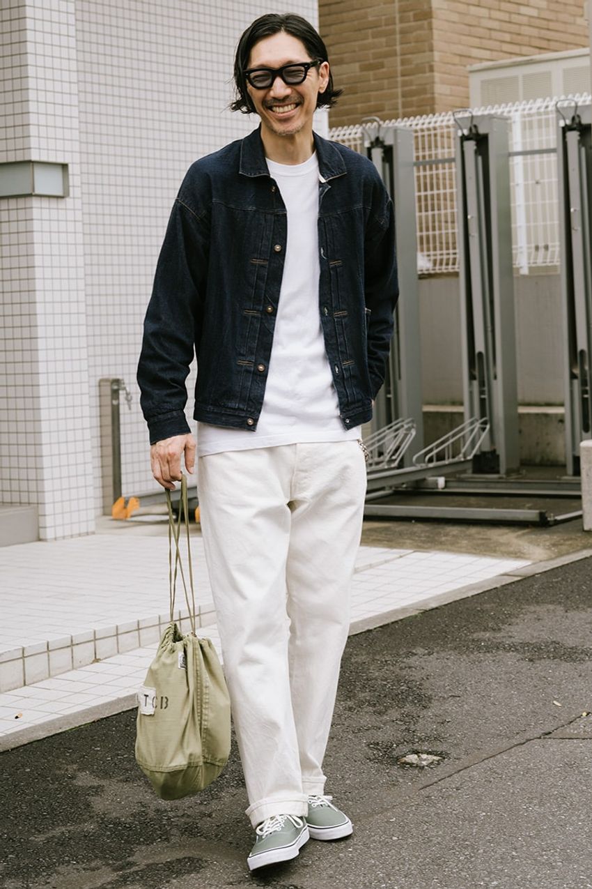 超好相性！トレンドの“白パンツ”にヴァンズ「オーセンティック」を合わせた洒落者たち - 2枚目の画像