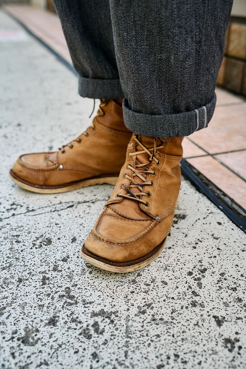 クラークス、レッドウィングetc. 夏のブーツスタイルが格好いい！ 街のリアルコーデ3選 - 6枚目の画像