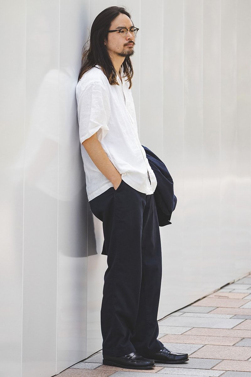 ジャケット、パンツ=ともにナナミカ