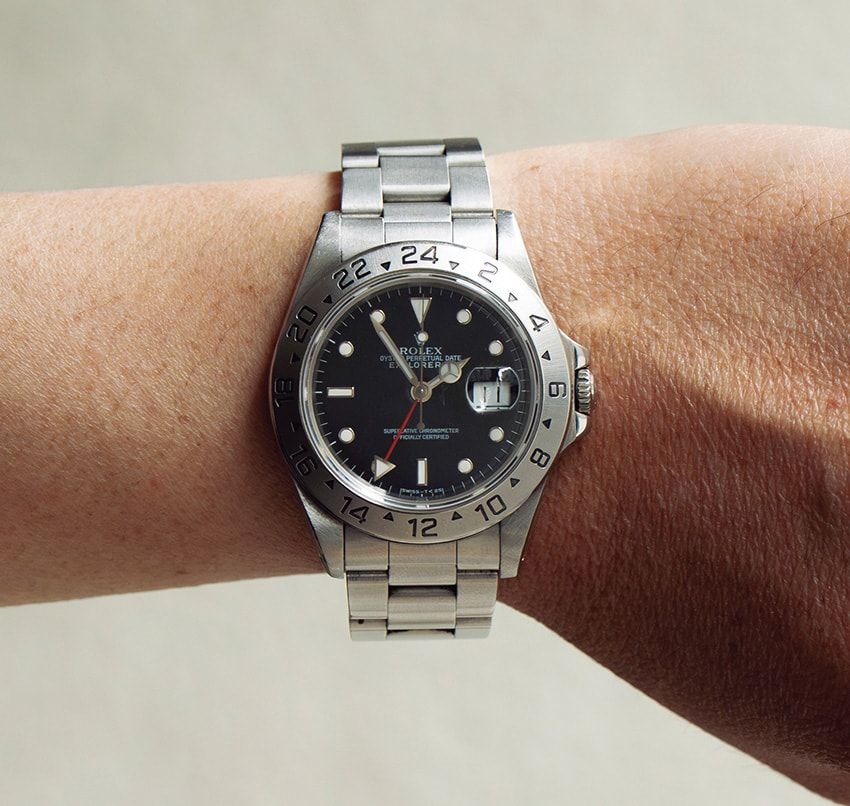 パパラッチ常連による3者3様の“オール黒”コーデ。グラフィックT 、セットアップetc. - 12枚目の画像