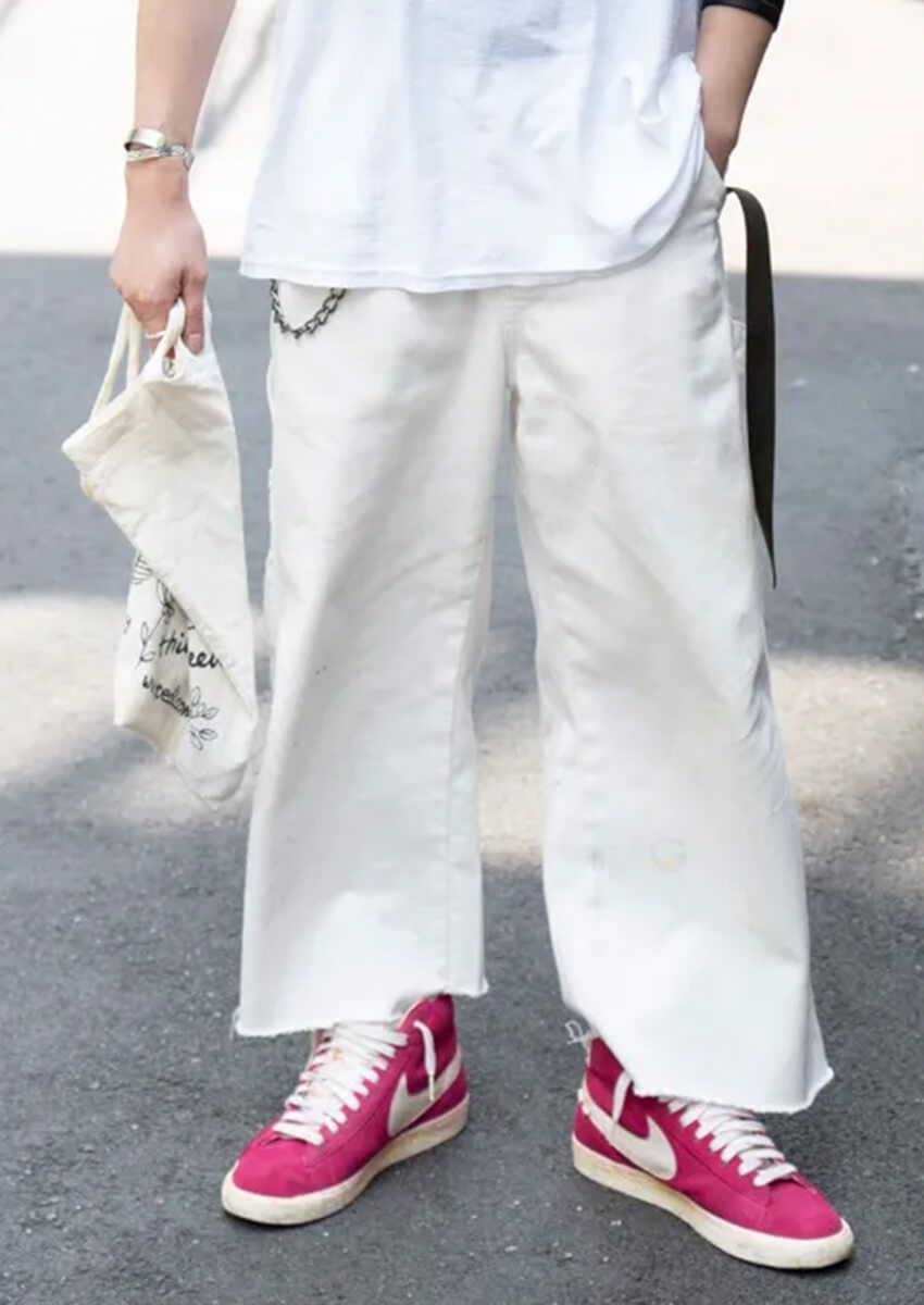 挿し色上手は、夏コーデ上手。パキッとした色で“遊び”を織り交ぜたコーデ好例3選 - 1枚目の画像