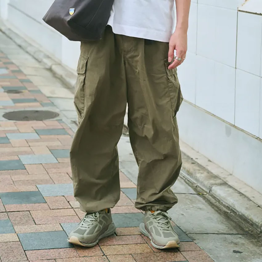 UNIQLO カーゴパンツ SNSで話題！ ユニクロのカーゴパンツ4本を履き比べてみた。自分