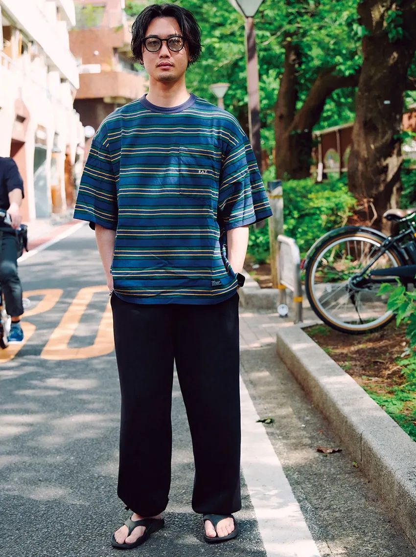 Tシャツ1枚でお洒落に見せる簡単テクをおさらい。夏コーデに欠かせないポイントをスナップから - 4枚目の画像