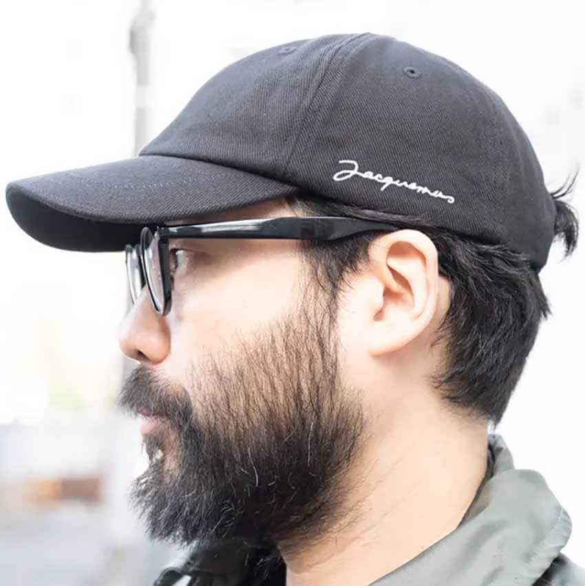 注目ブランド「ジャックムス」のキャップを投入。3名の洒落た着こなしをパパラッチ！ - 1枚目の画像