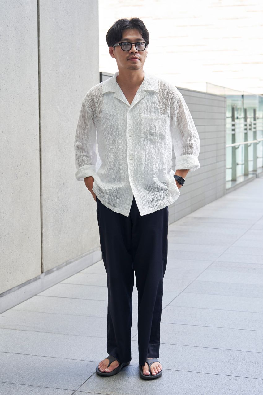 キレイめコーデに合わせるビーサンは「ウーフォス」が人気！服との“ギャップ”が洒落見えのコツ - 2枚目の画像