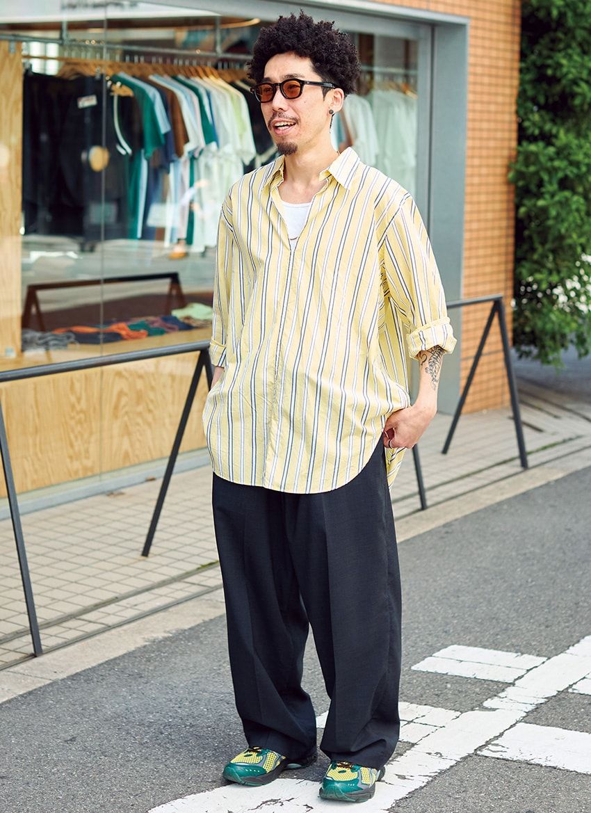 ユニクロやラルフの王道“ストライプシャツ”を今っぽく！小技を利かせた着こなし5選 - 4枚目の画像