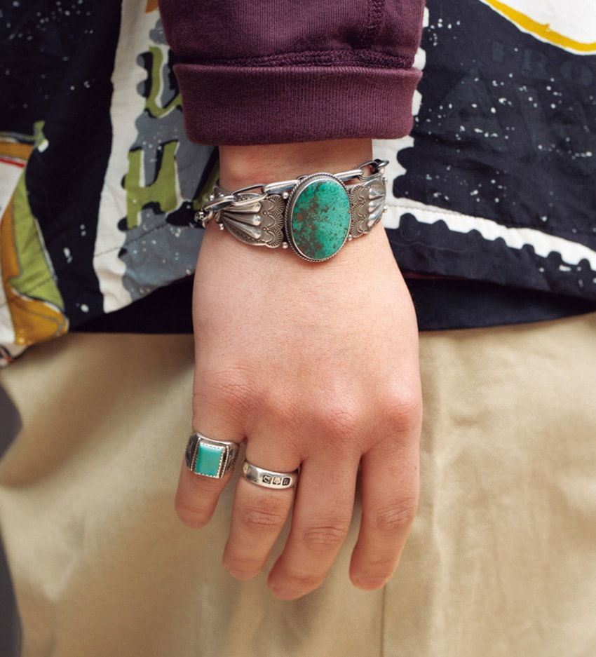 「パンツは極太派」な大人をスナップ！ 旬・涼・楽の三拍子揃った“スーパーワイド”スタイル - 7枚目の画像