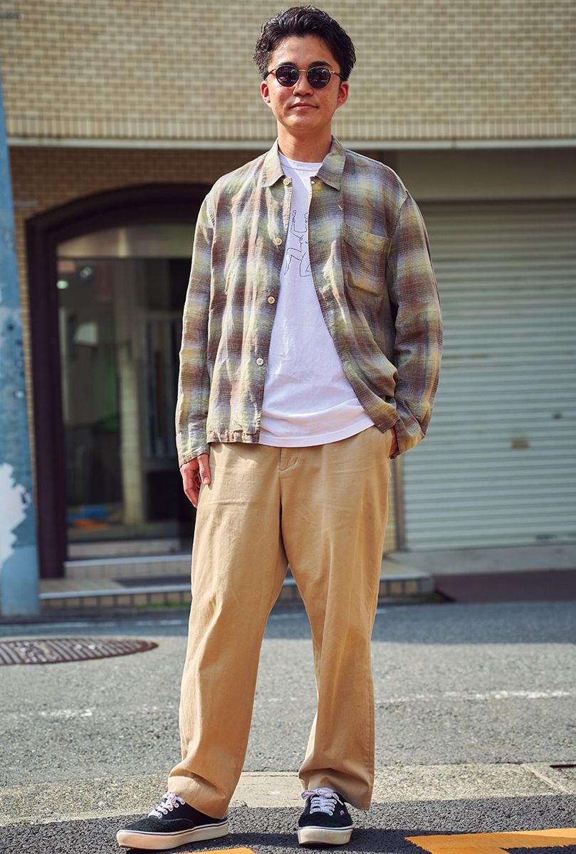 シャツ＝アワー レガシー　Tシャツ＝カスバ × ワコマリア