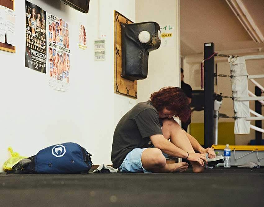 UFC鶴屋選手に突撃パパラッチ！日本を代表する格闘家の“リアル私服”とリング外の素顔 - 21枚目の画像