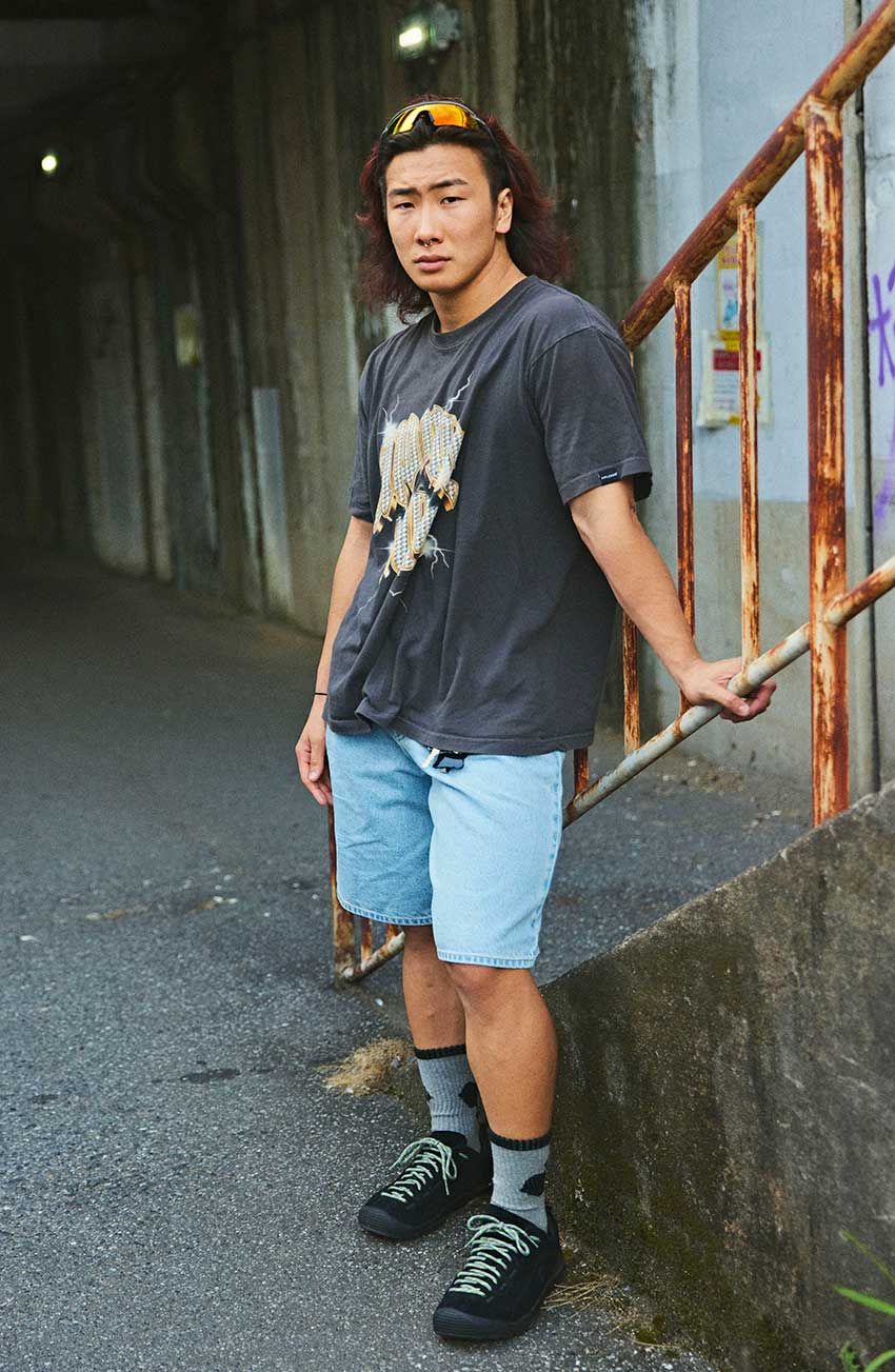 UFC鶴屋選手に突撃パパラッチ！日本を代表する格闘家の“リアル私服”とリング外の素顔 - 4枚目の画像