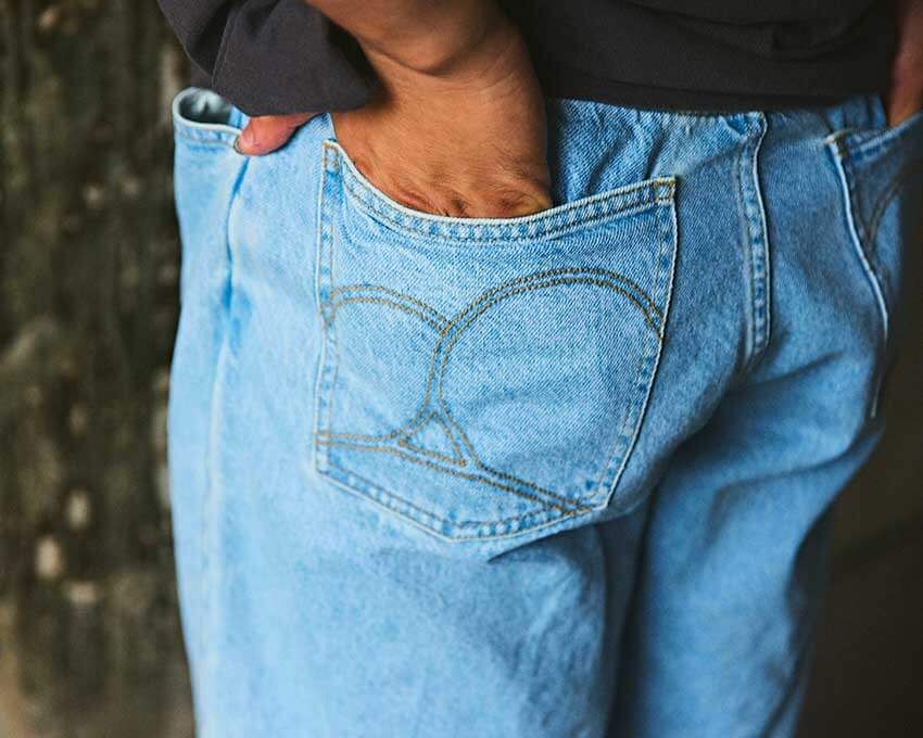 UFC鶴屋選手に突撃パパラッチ！日本を代表する格闘家の“リアル私服”とリング外の素顔 - 6枚目の画像