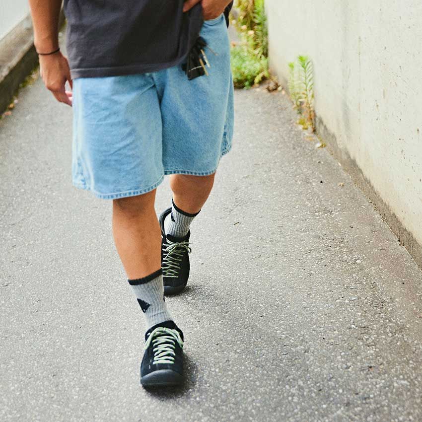 UFC鶴屋選手に突撃パパラッチ！日本を代表する格闘家の“リアル私服”とリング外の素顔 - 13枚目の画像