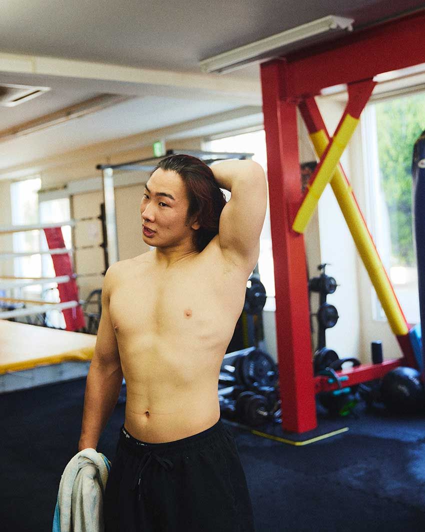 UFC鶴屋選手に突撃パパラッチ！日本を代表する格闘家の“リアル私服”とリング外の素顔 - 23枚目の画像