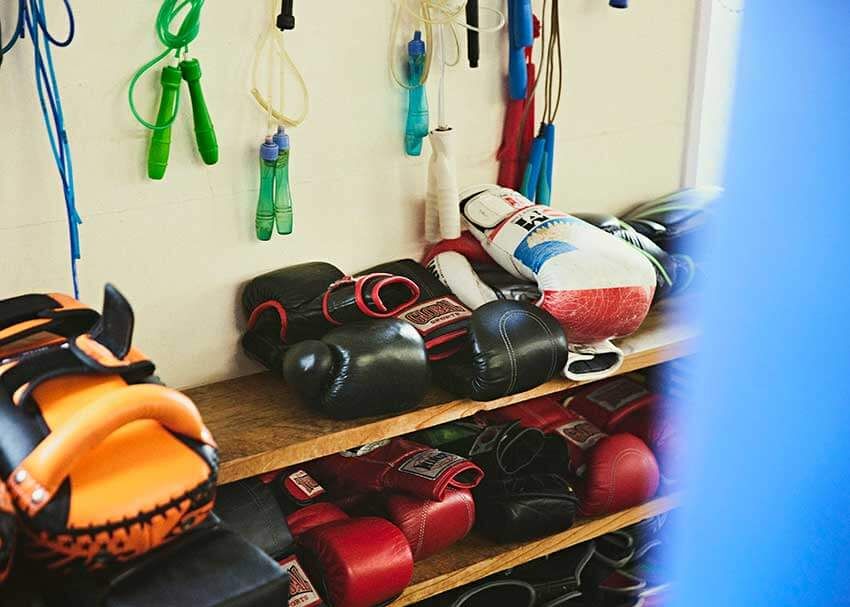 UFC鶴屋選手に突撃パパラッチ！日本を代表する格闘家の“リアル私服”とリング外の素顔 - 18枚目の画像