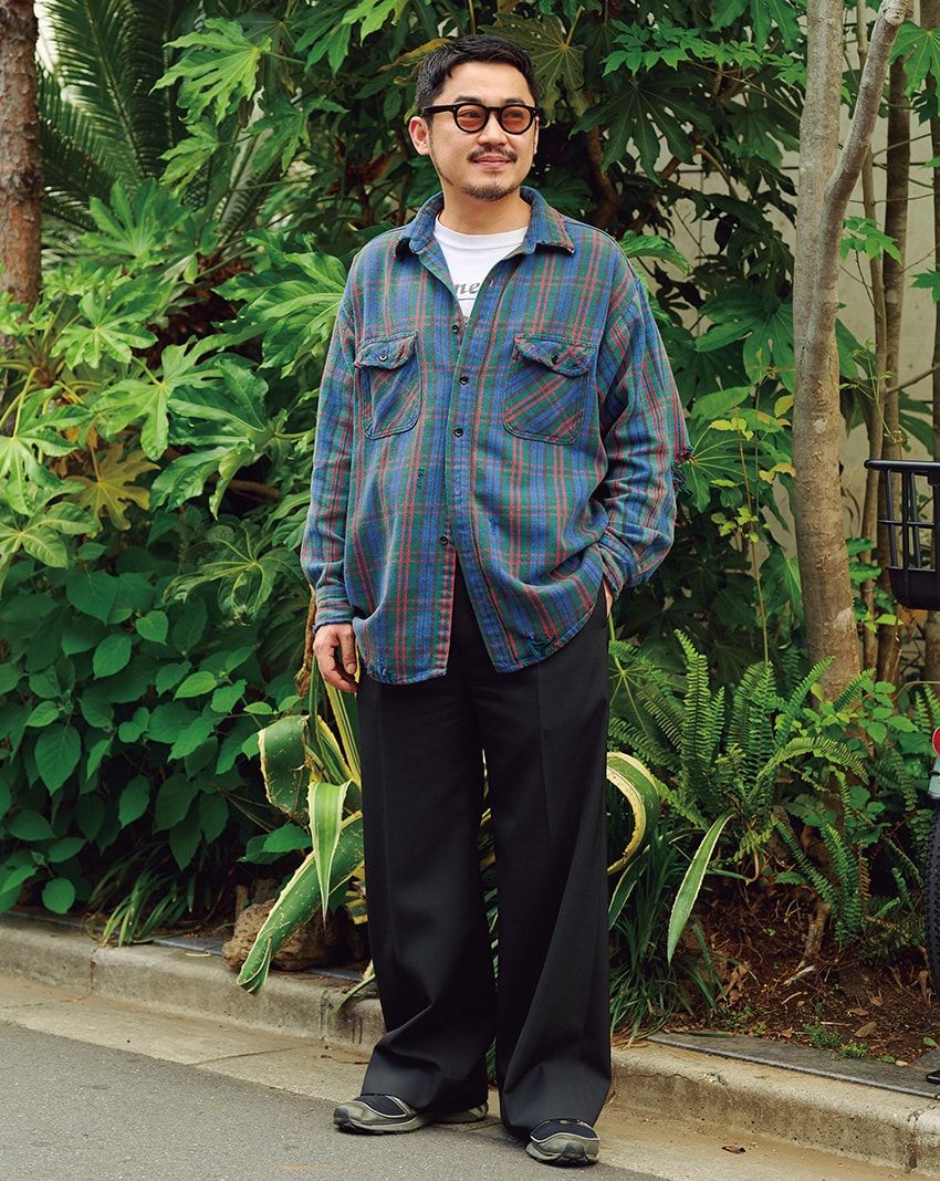 街の洒落者に学ぶ“ギャップメイク”な着こなし術。ジャケット×ショーツ、ジャージー×革靴etc. - 1枚目の画像