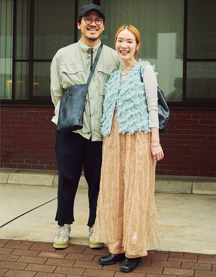 パンツ＝CFCL　ジャケット＝N.ハリウッド　スニーカー＝フット インダストリー　キャップ＝アンネームド ヘッドウェア　メガネ＝金子眼鏡