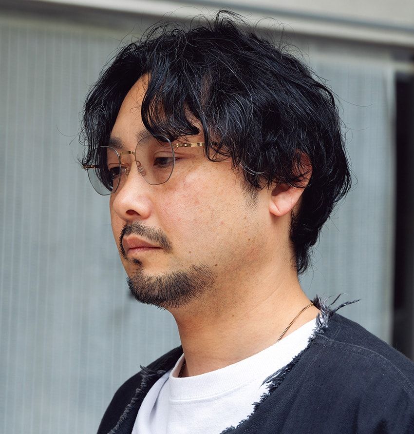 この夏のアイウェアの新定番！クラシックな存在感が際立つ“細メタル”に復権の兆し - 1枚目の画像