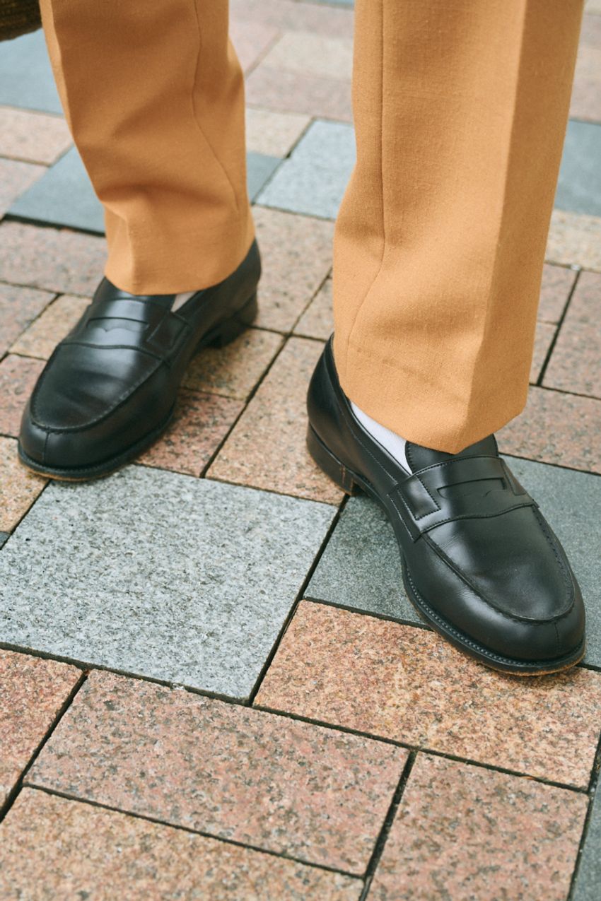 「夏でも革靴派」が街で急増中！暑苦しくなく、今っぽく見える取り入れ方をスナップで - 5枚目の画像