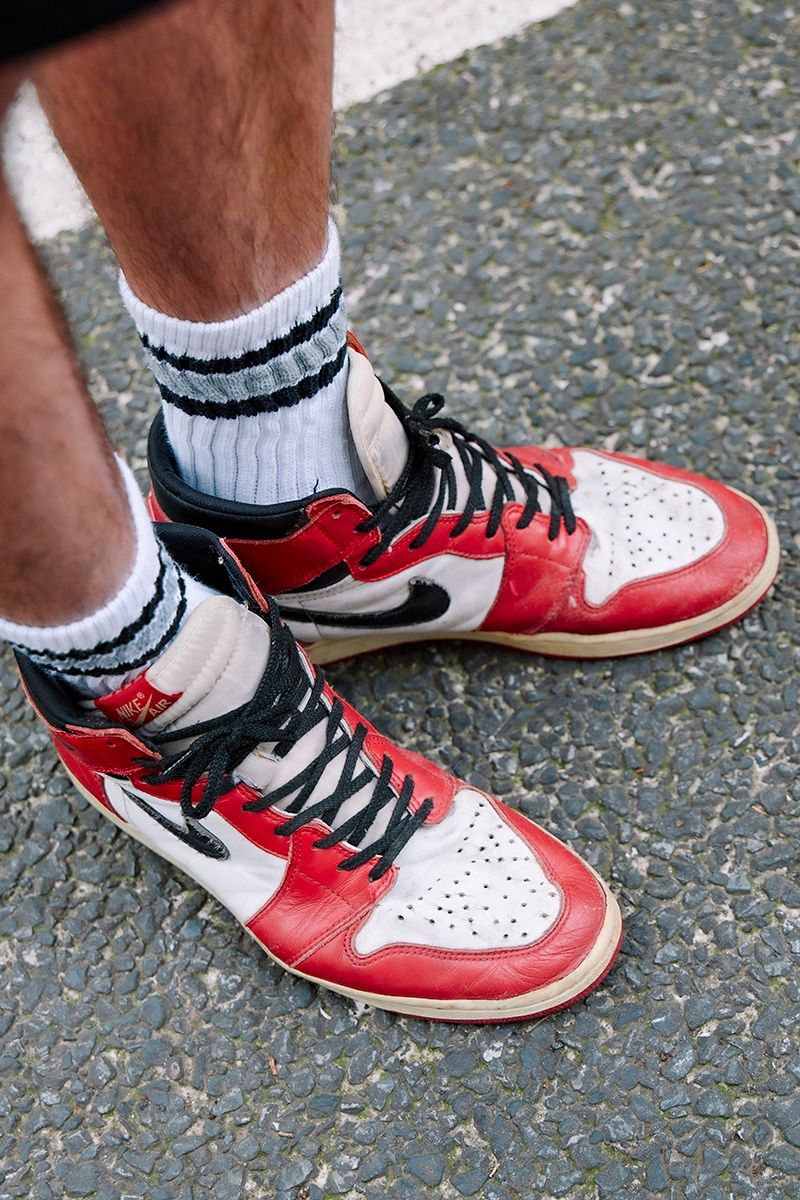 アジのあるジョーダン1。その面構えからおそらくヴィンテージものだろう。これ見よがしじゃなく、馴染ませている。