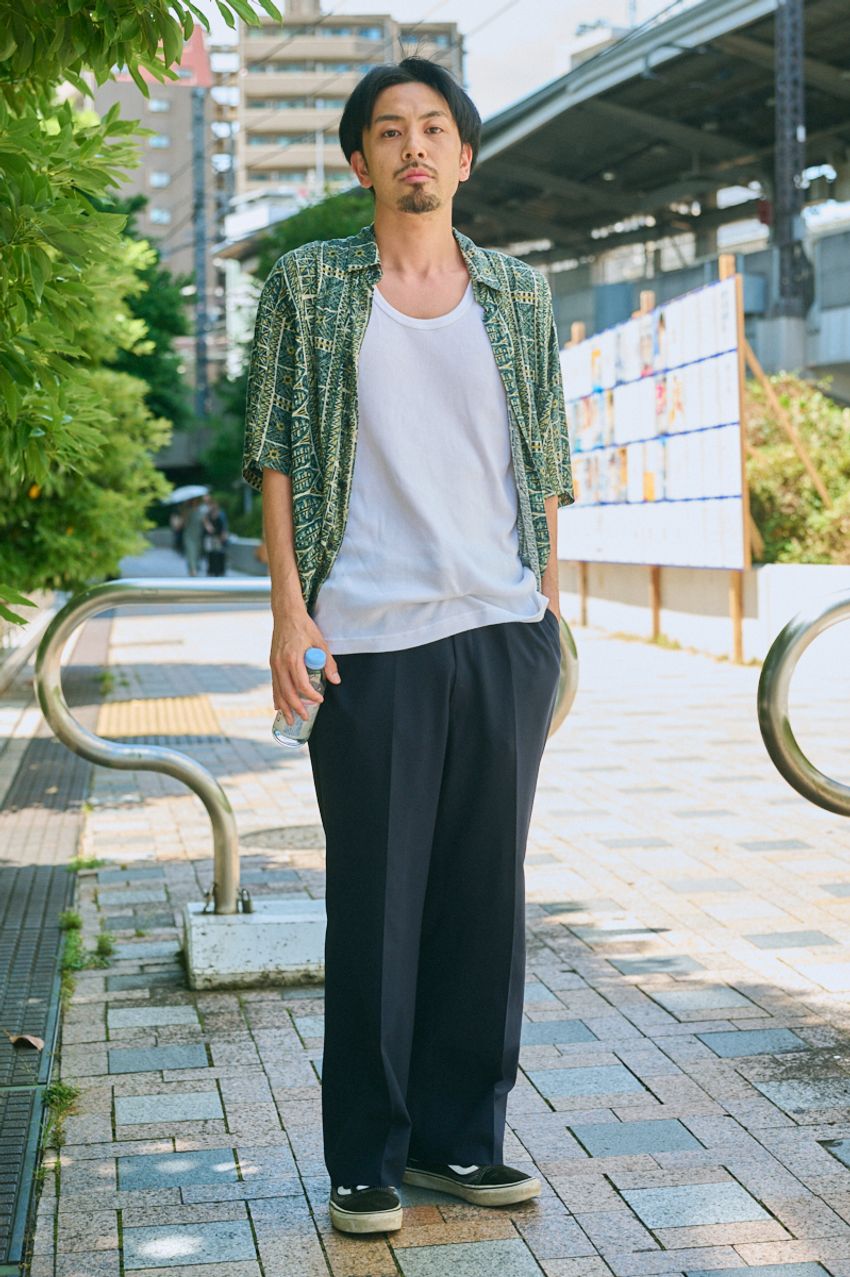 古着は年中無休で使える！お洒落上級者たちが取り入れたのはシャツ、パンツetc. - 2枚目の画像