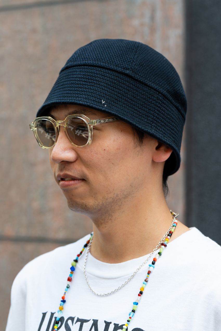 “黒バケハ”人気が急沸騰！洒落者たちの最新スタイル3選。愛用ブランドはポータークラシックetc. - 3枚目の画像